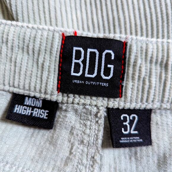 BDG Urban Outfitters Mom High Rise Straight Fall Corduroy Pants - Picture 3 of 3